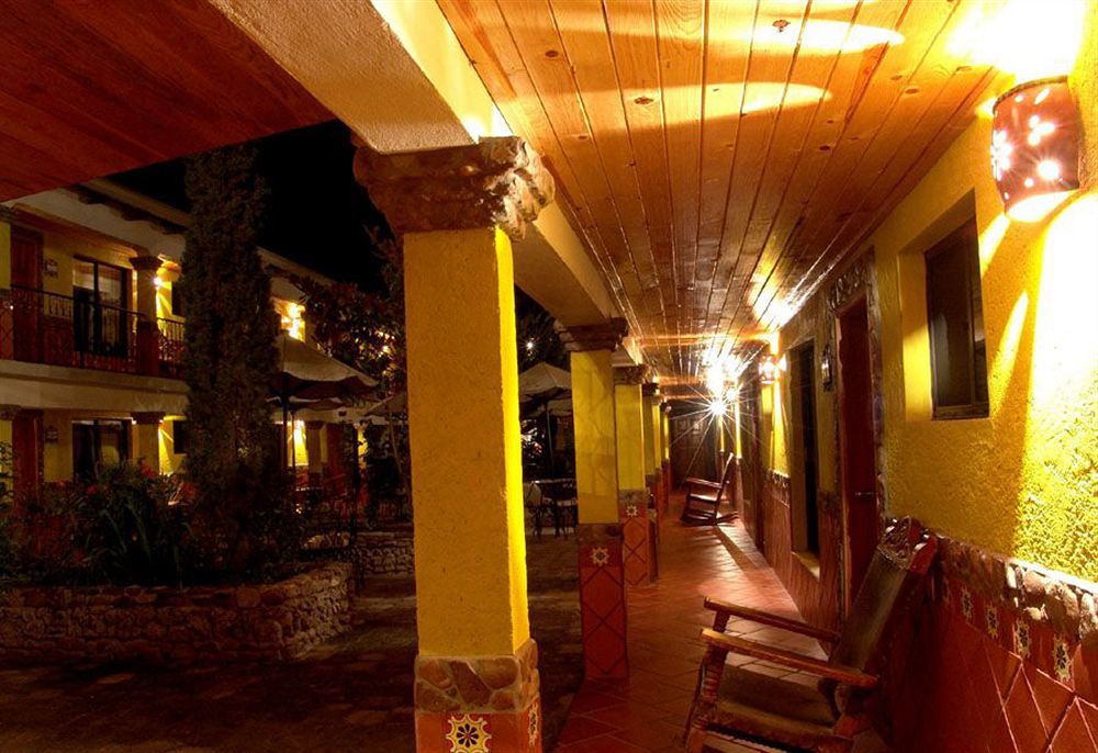 Plaza Mexicana Margarita'S Creel Eksteriør bilde
